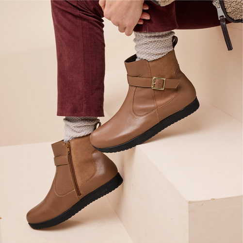 Shop Ladies Leather Footwear